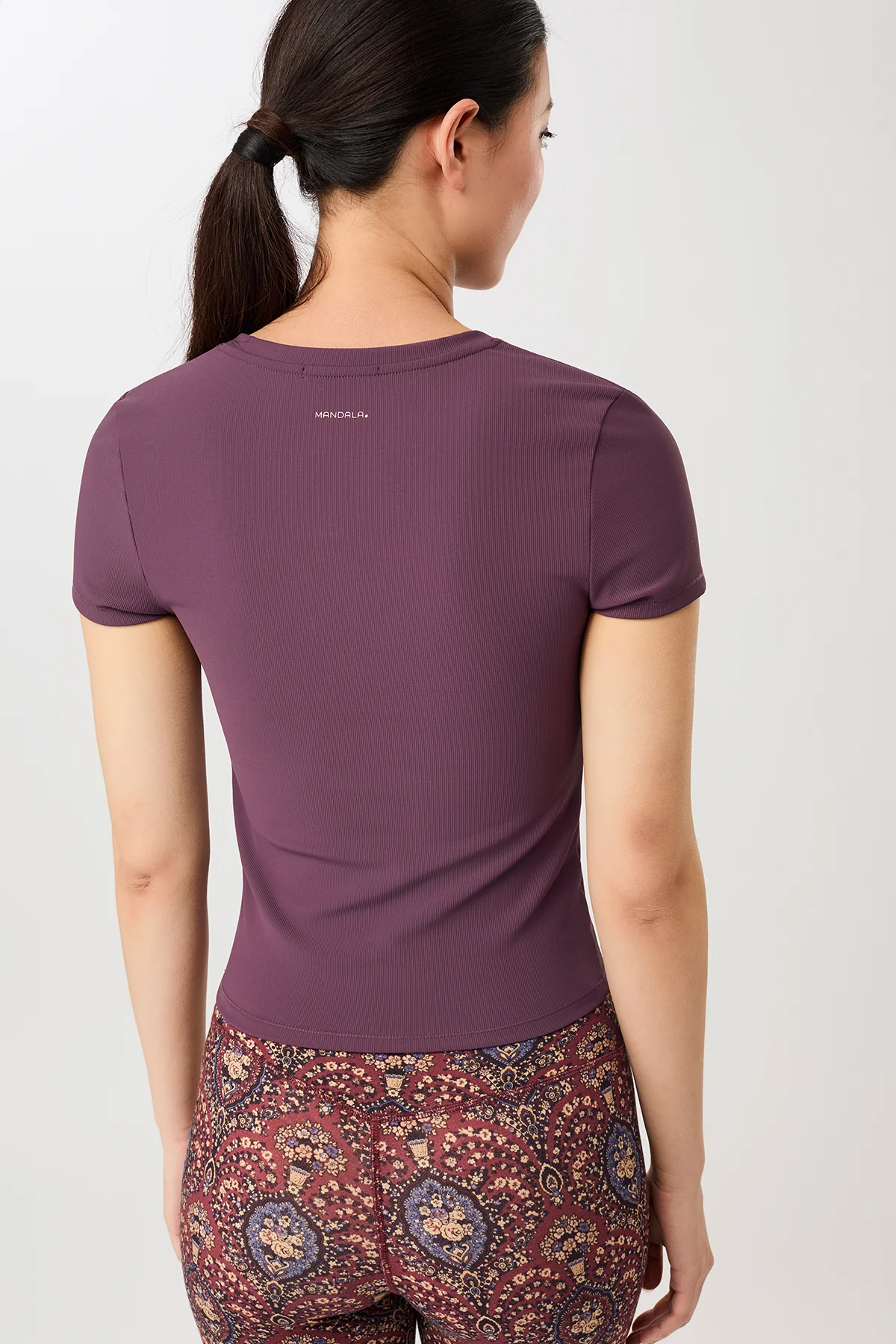 Fitted T-Shirt - Burgundy - Image 3